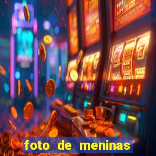 foto de meninas cacheadas no espelho